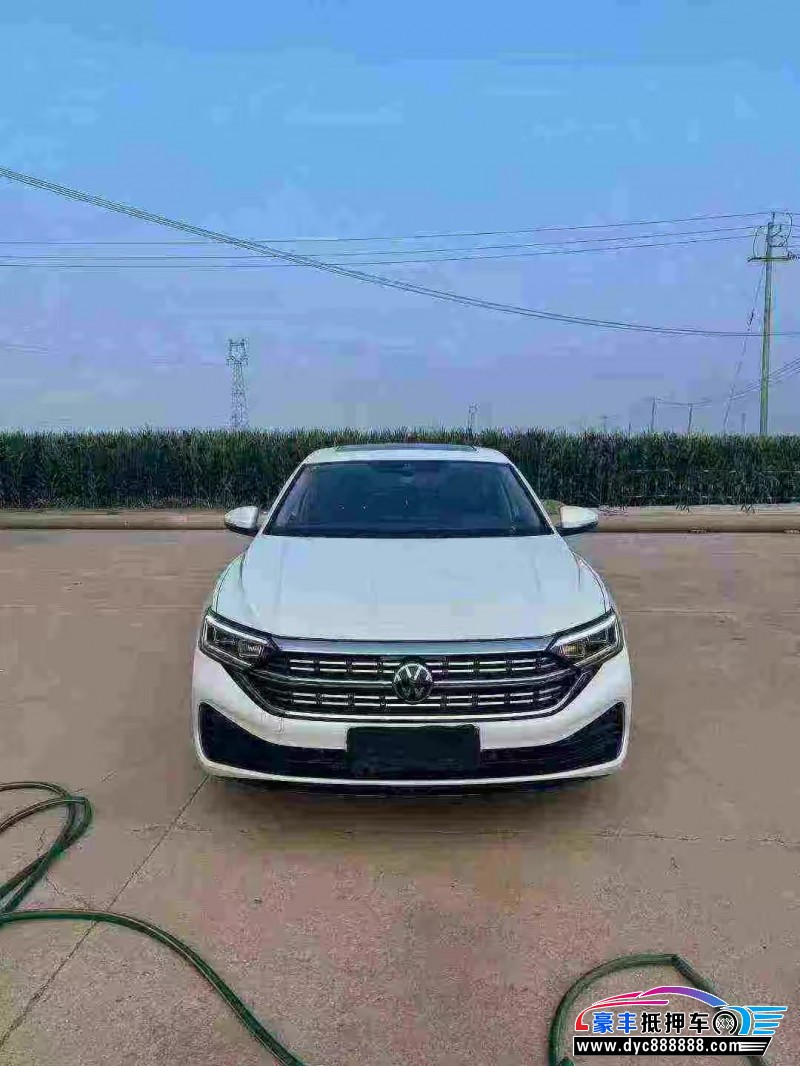 25年大众速腾轿车抵押车出售