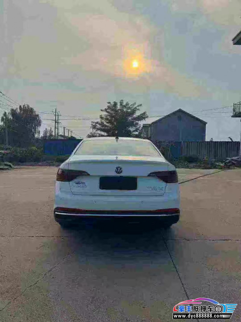 25年大众速腾轿车抵押车出售