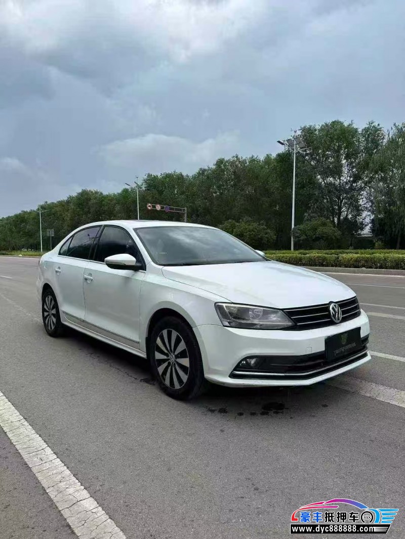 19年大众速腾轿车抵押车出售