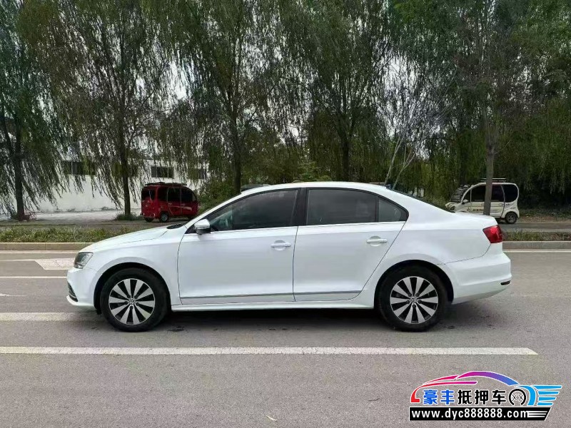 19年大众速腾轿车抵押车出售