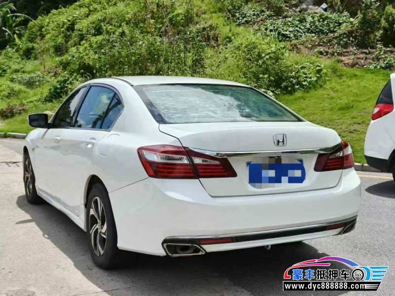 17年本田雅阁轿车抵押车出售