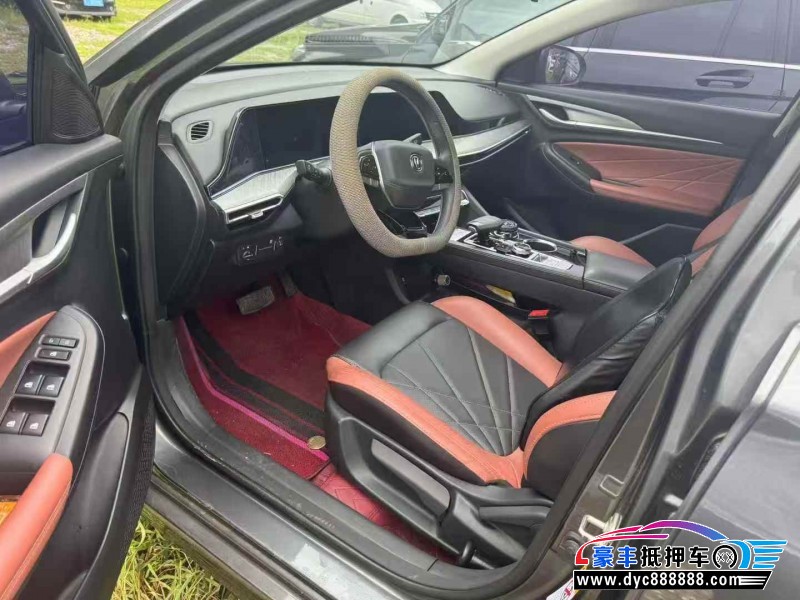 22年长安逸动轿车抵押车出售