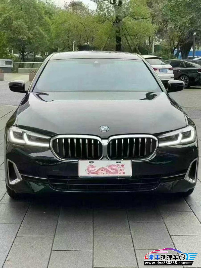 抵押车出售24年宝马5系轿车