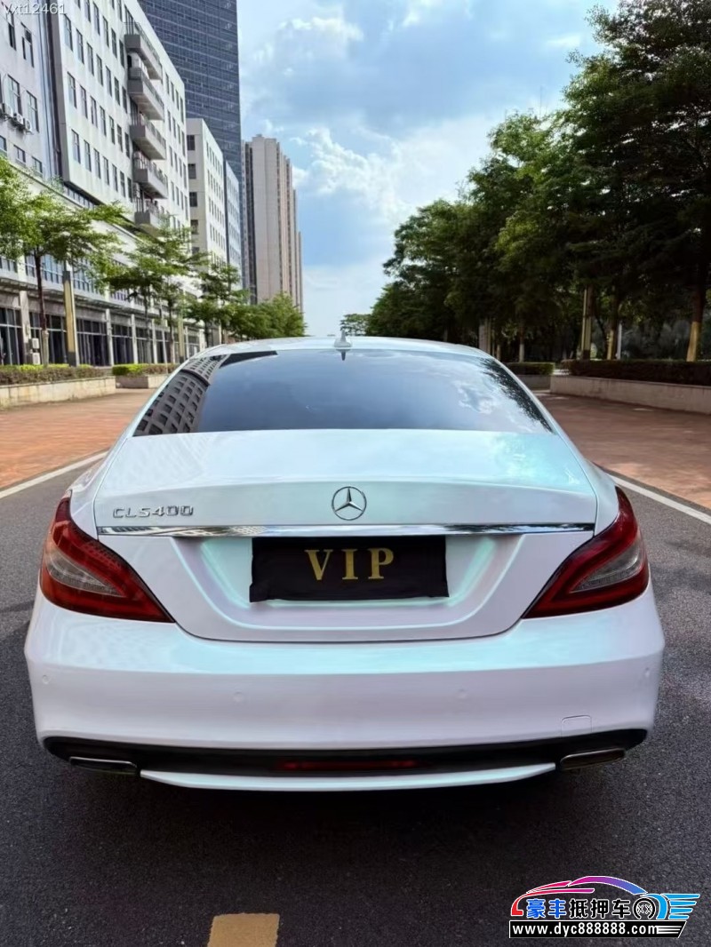 17年奔驰CLS轿车抵押车出售