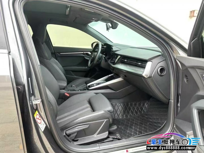 22年奥迪A3轿车抵押车出售