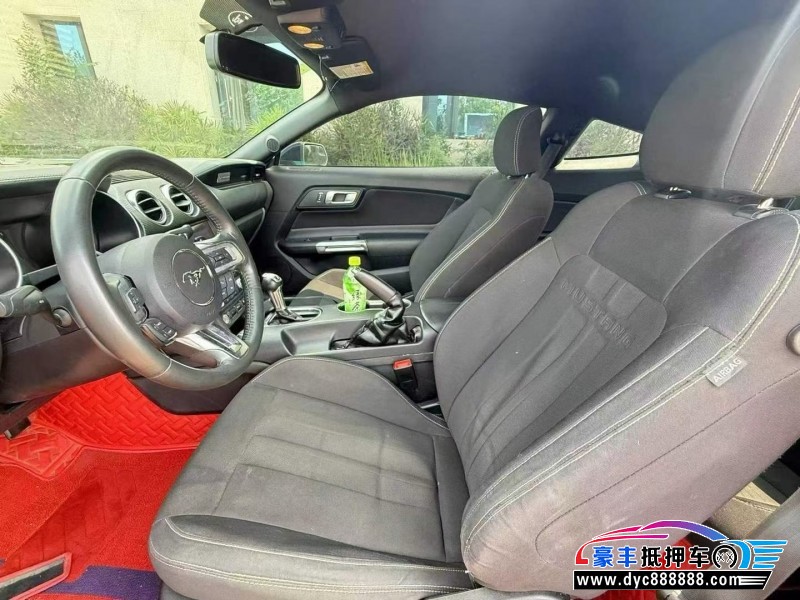 19年福特野马轿车抵押车出售