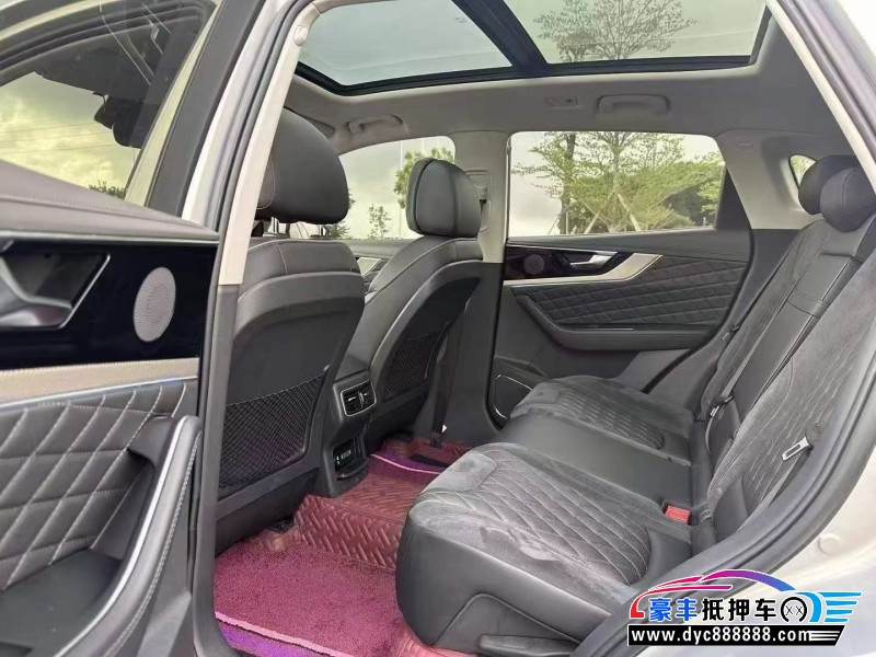 21年红旗HS5SUV抵押车出售