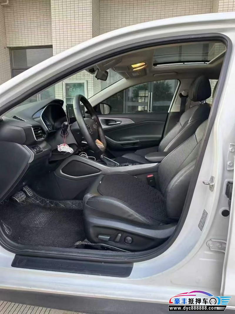 20年现代菲斯塔轿车抵押车出售