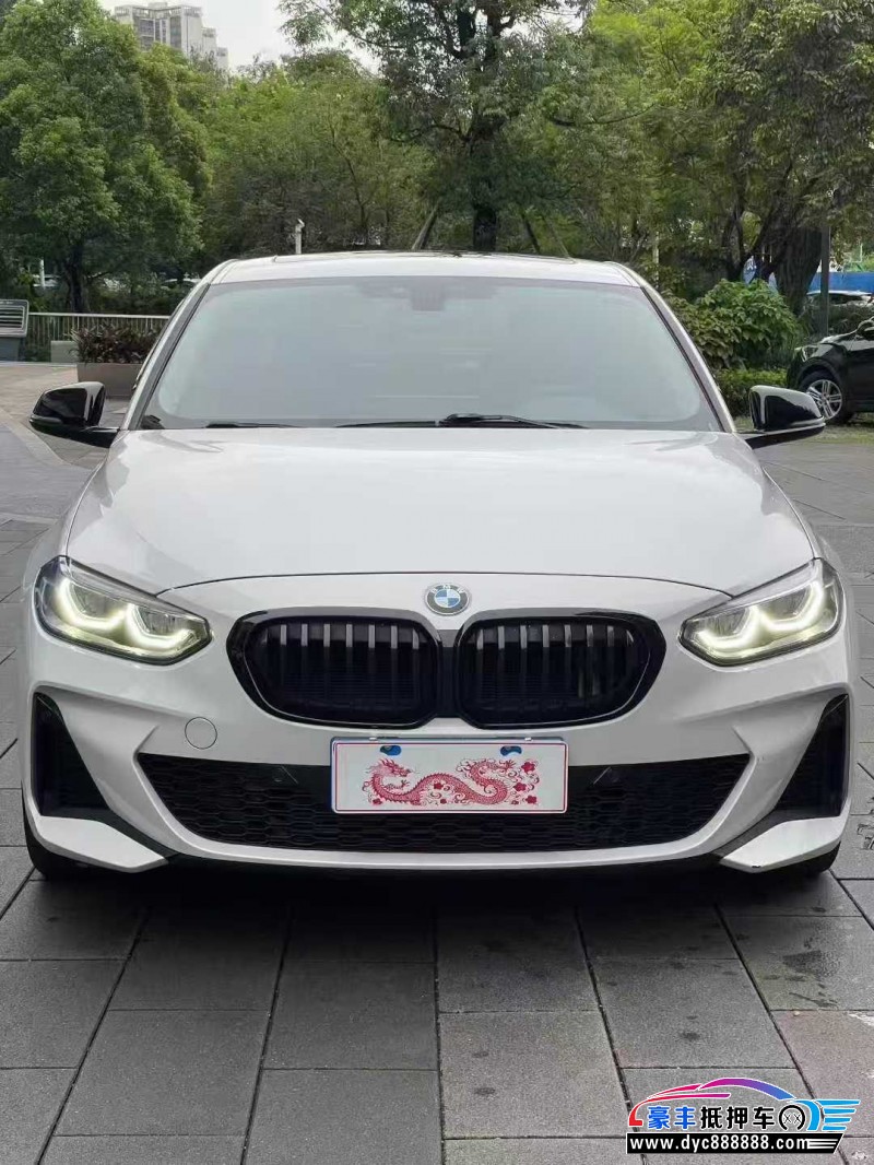 22年宝马1系轿车抵押车出售