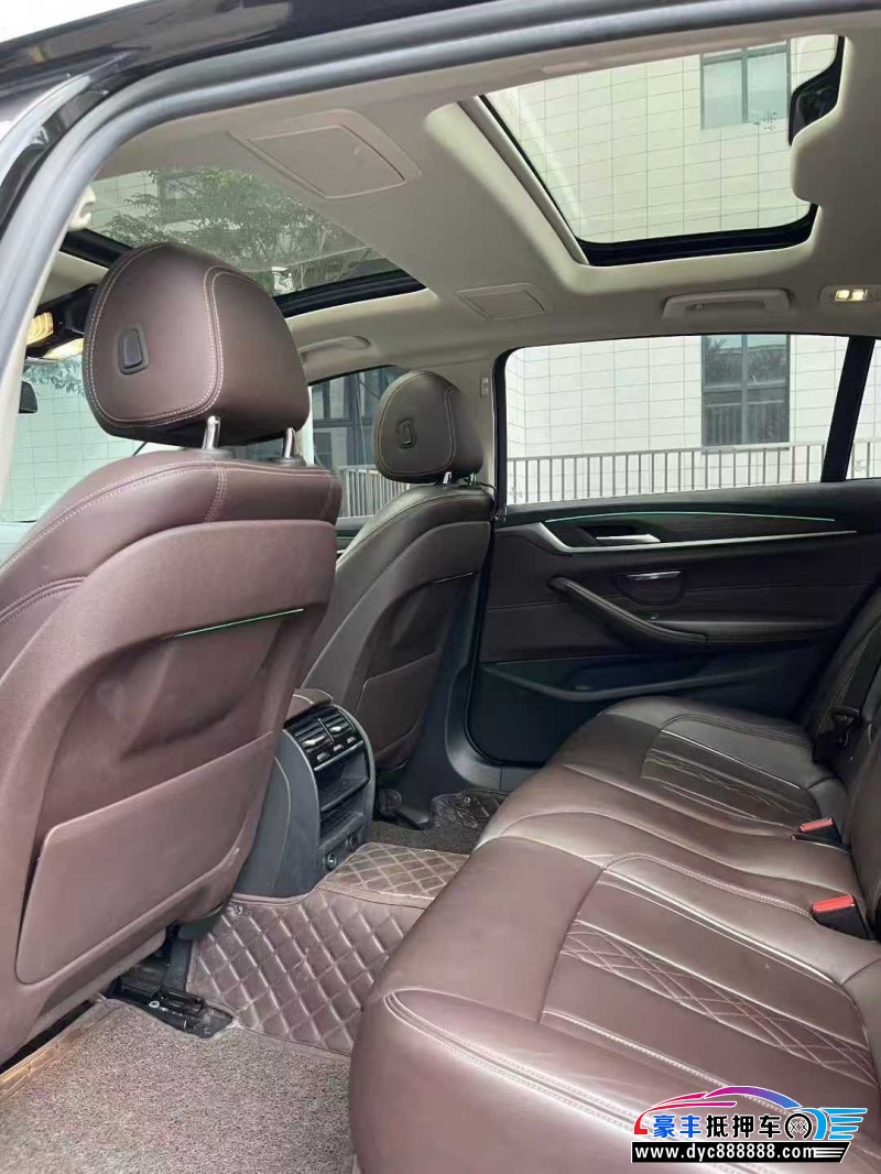 18年宝马5系轿车抵押车出售