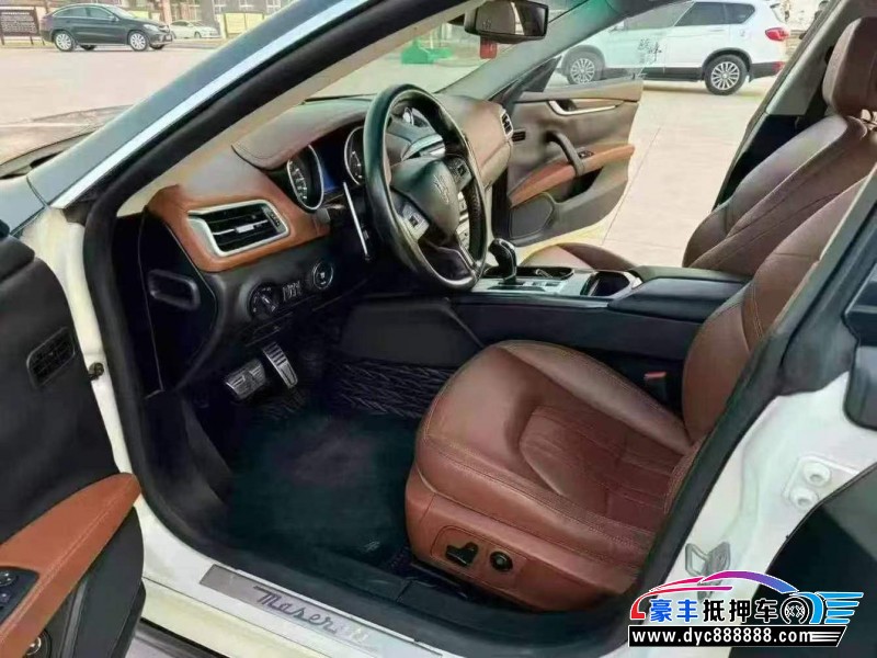 14年玛莎拉蒂Ghibli轿车抵押车出售