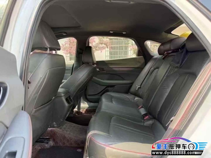 21年现代索纳塔轿车抵押车出售