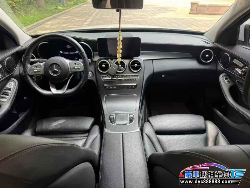 20年奔驰C轿车抵押车出售