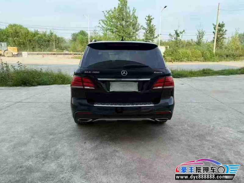 16年奔驰GLE轿车抵押车出售