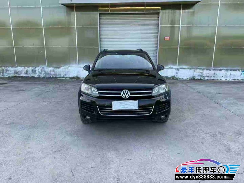 14年大众途锐轿车抵押车出售