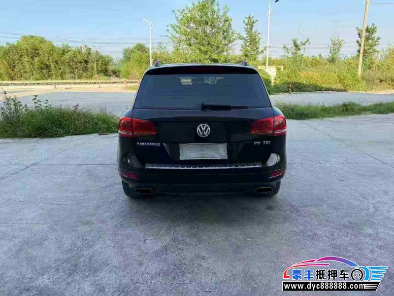 14年大众途锐轿车抵押车出售