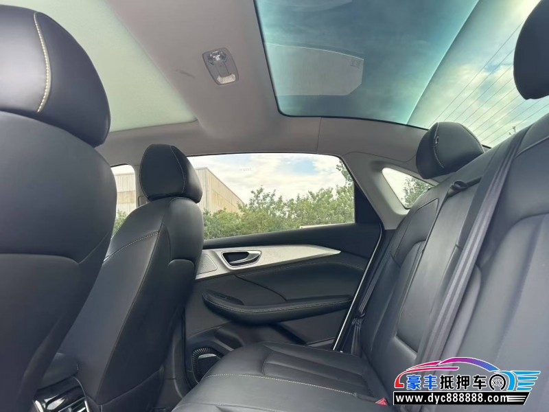 24年荣威i6轿车抵押车出售