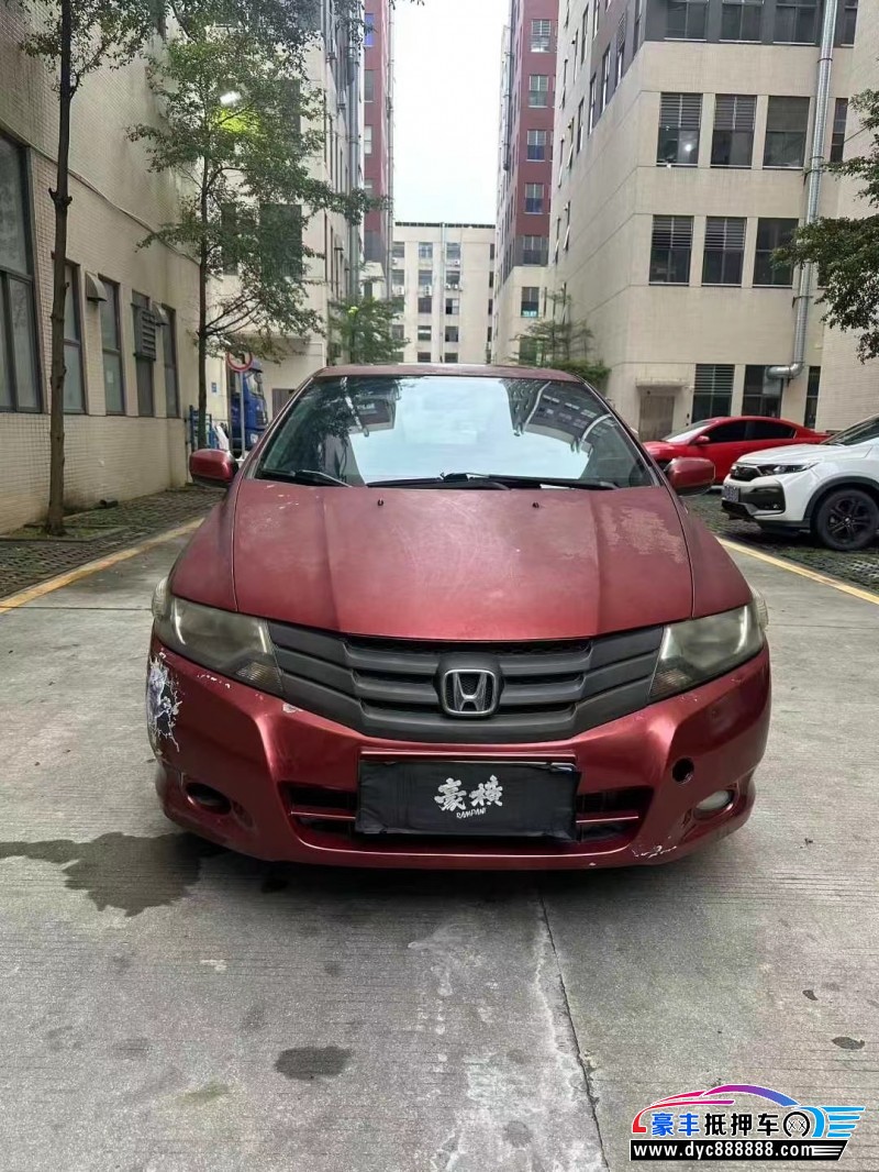 10年本田锋范轿车抵押车出售