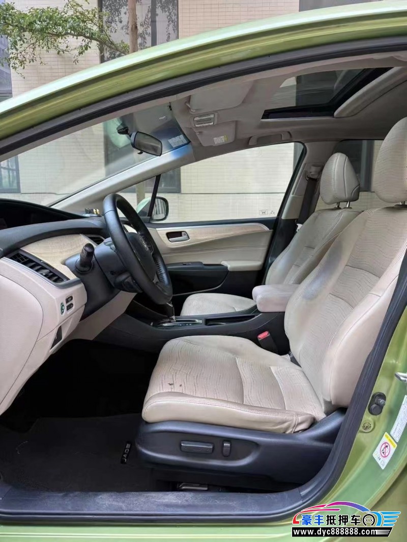 13年本田杰德轿车抵押车出售