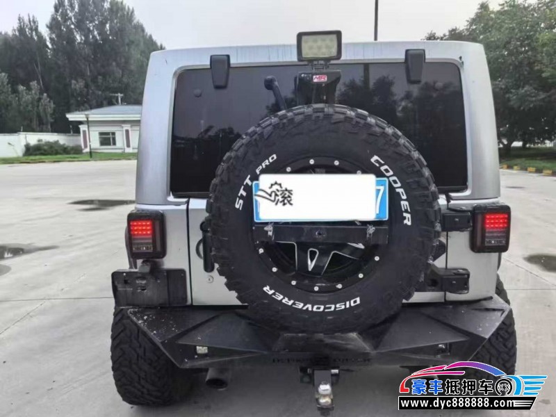 17年Jeep牧马人轿车抵押车出售