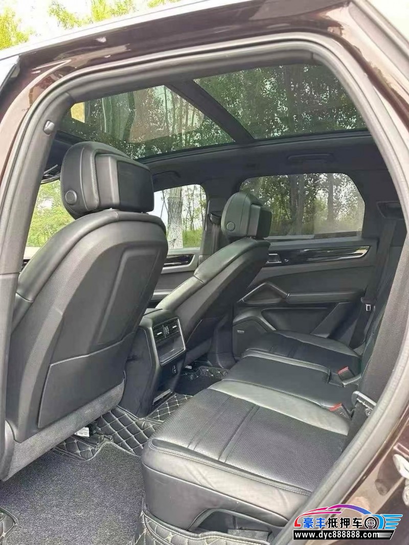 20年保时捷卡宴轿车抵押车出售