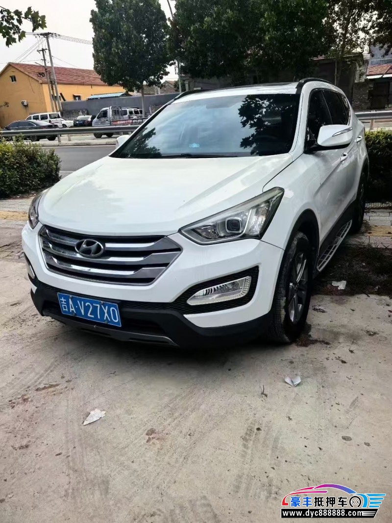 16年现代新胜达轿车抵押车出售