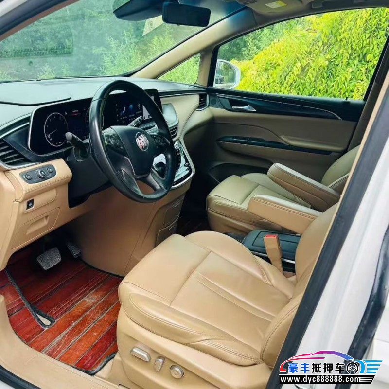 21年别克GL8轿车抵押车出售