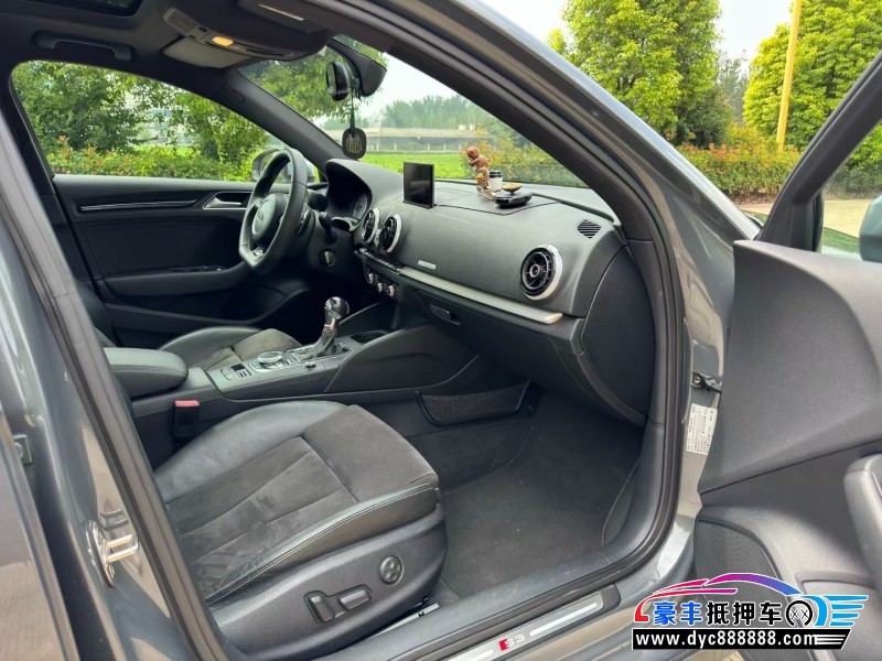 15年奥迪S3轿车抵押车出售