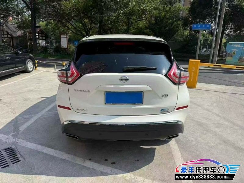 21年日产楼兰轿车抵押车出售