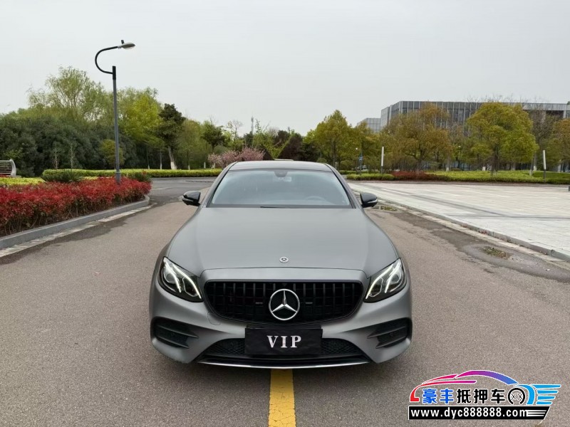 19年奔驰E轿车抵押车出售