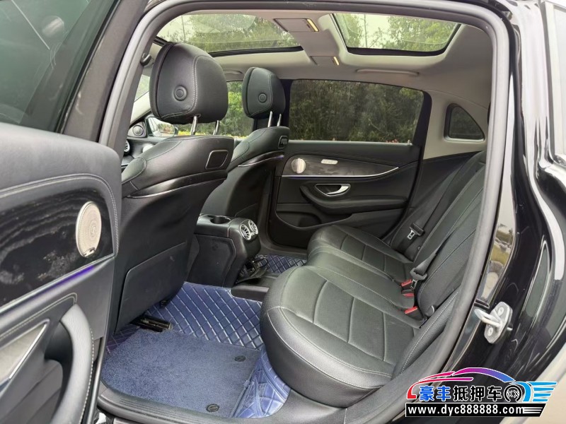 19年奔驰E轿车抵押车出售