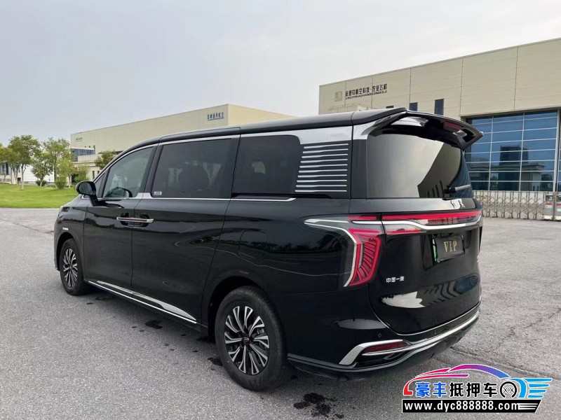 25年红旗HQ9轿车抵押车出售