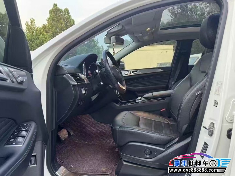 19年奔驰GLE轿车抵押车出售