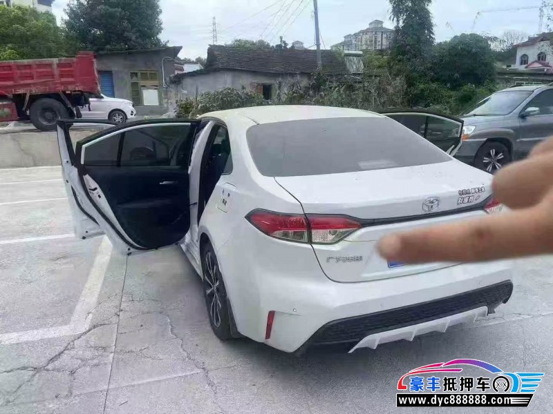 21年丰田雷凌轿车抵押车出售