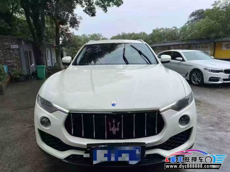 17年玛莎拉蒂莱万特轿车抵押车出售