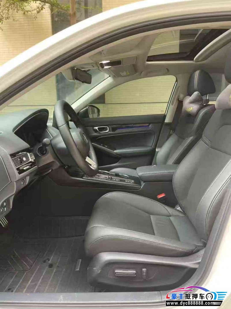 25年本田型格轿车抵押车出售