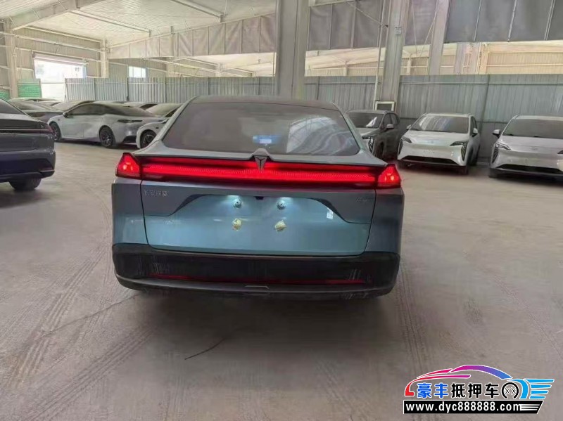 24年长安深蓝L07轿车抵押车出售