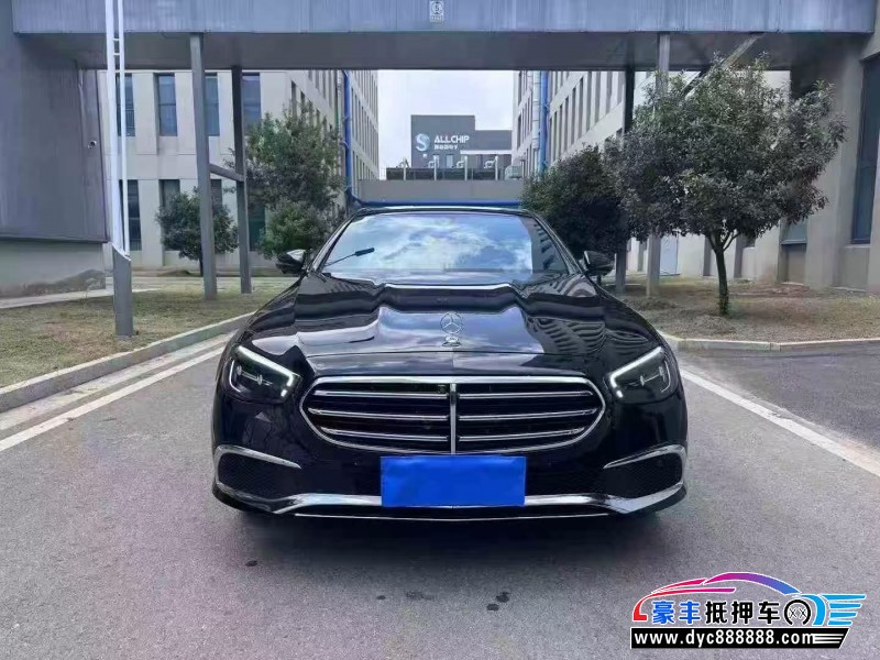 23年奔驰E轿车抵押车出售