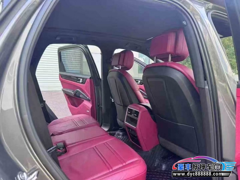 20年保时捷卡宴轿车抵押车出售