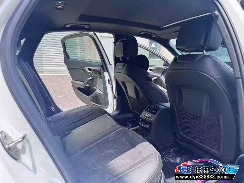 22年奥迪A4L轿车抵押车出售