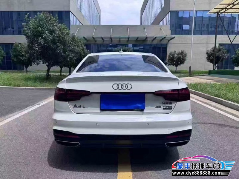 22年奥迪A4L轿车抵押车出售