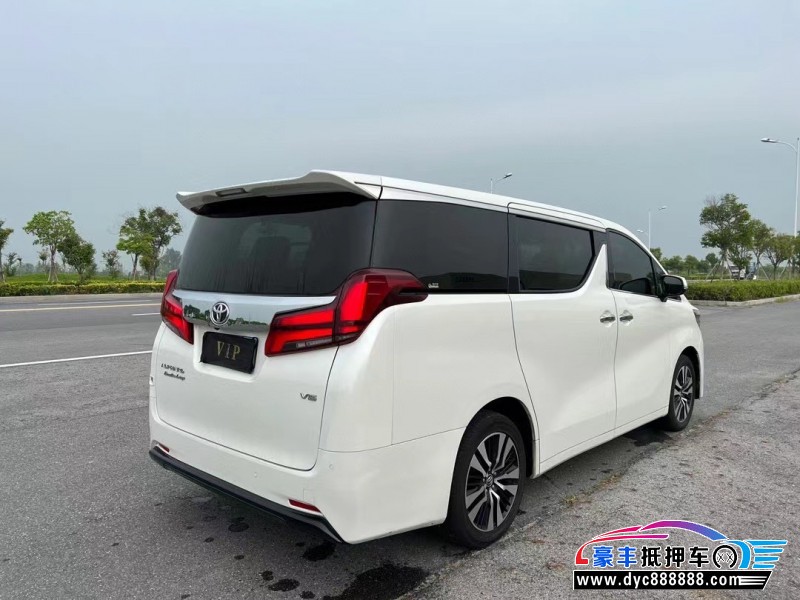 19年丰田埃尔法轿车抵押车出售