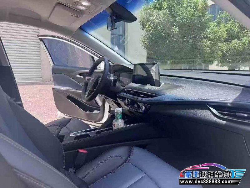 24年别克微蓝轿车抵押车出售