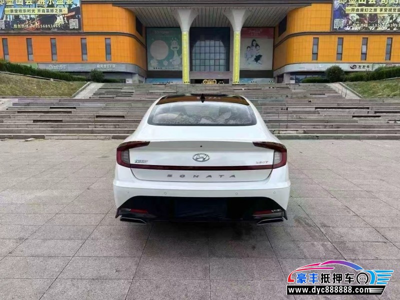 21年现代索纳塔轿车抵押车出售