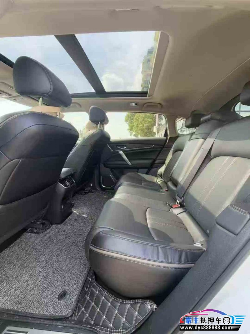 21年本田冠道轿车抵押车出售