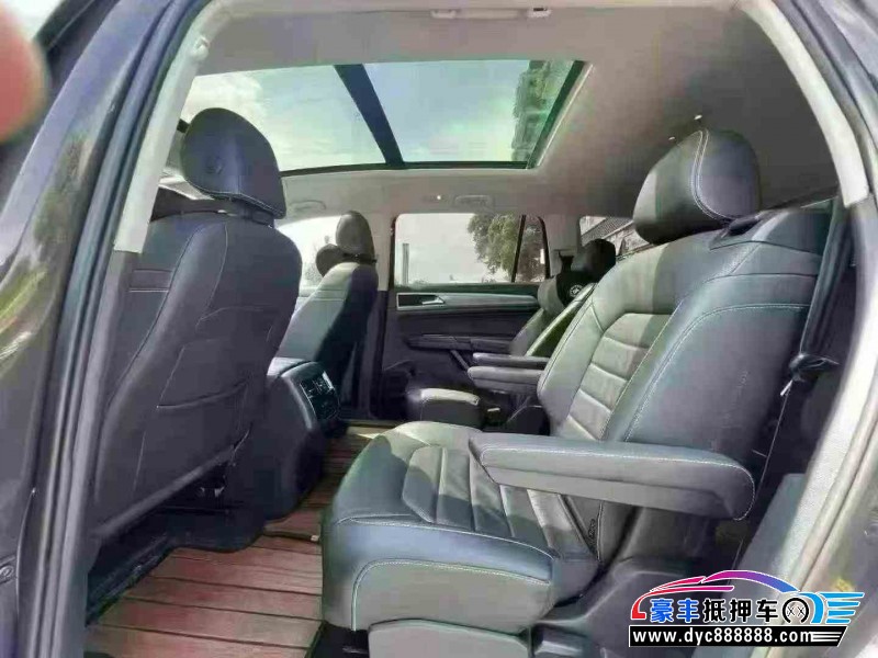 17年大众途昂轿车抵押车出售