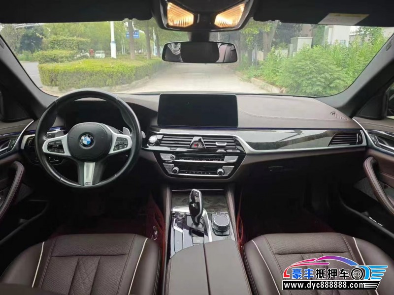 21年宝马5系轿车抵押车出售