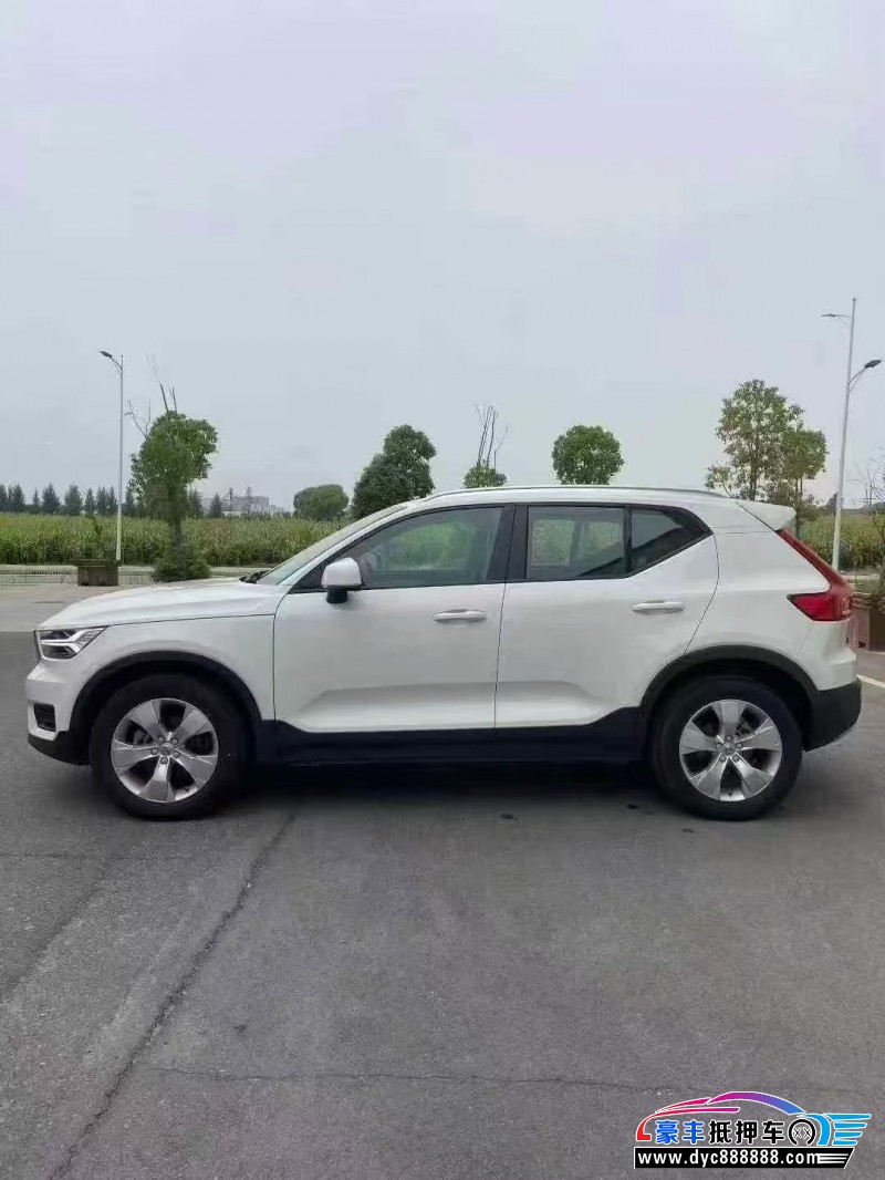 23年沃尔沃XC40轿车抵押车出售