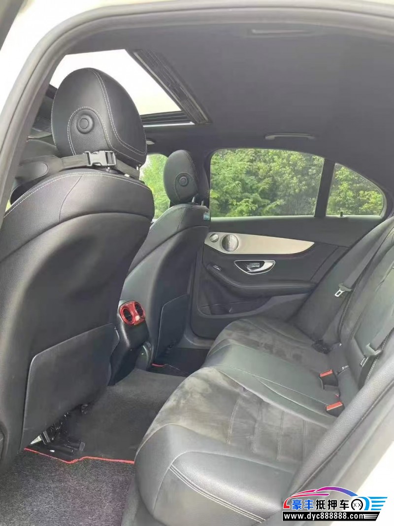 18年奔驰C轿车抵押车出售