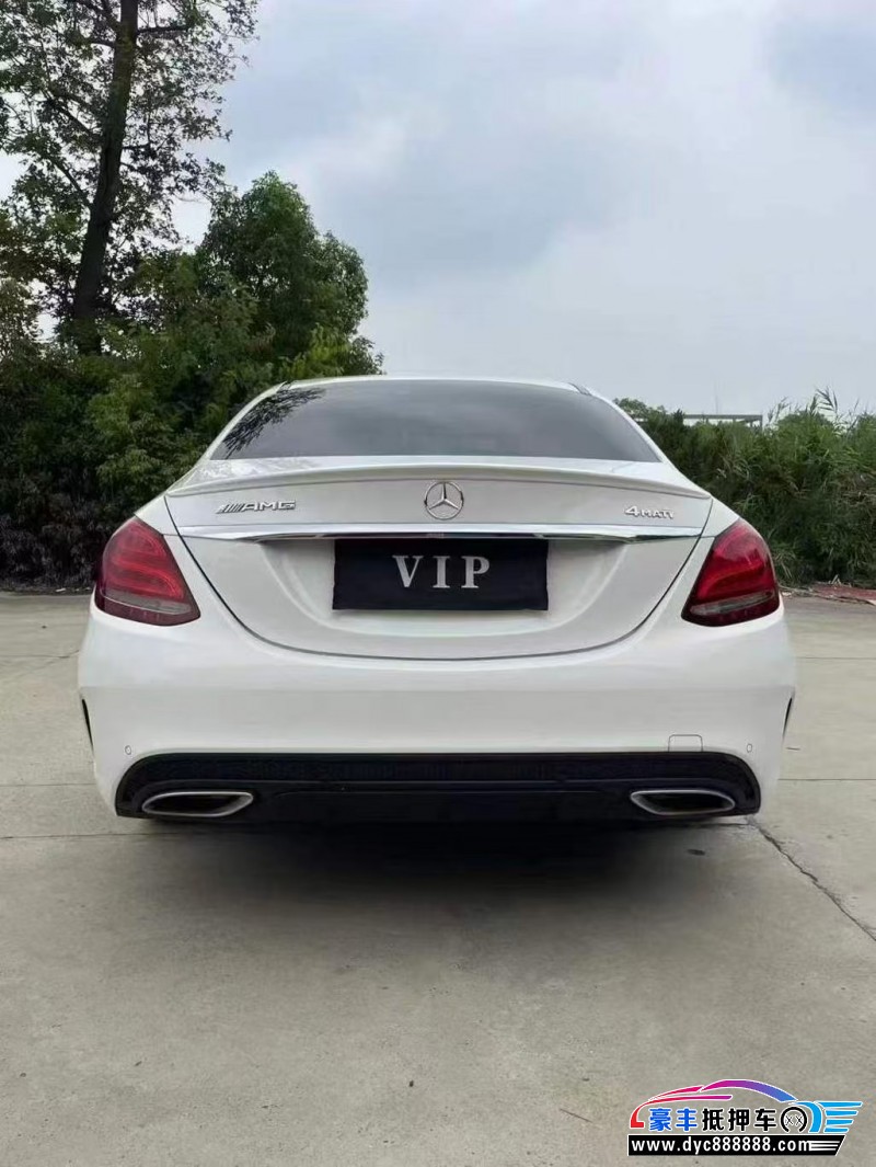 18年奔驰C轿车抵押车出售